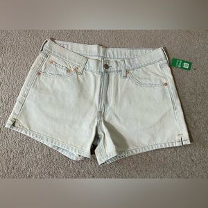 Gap women’s jeans shorts light blue 28 x 6 R new with tag